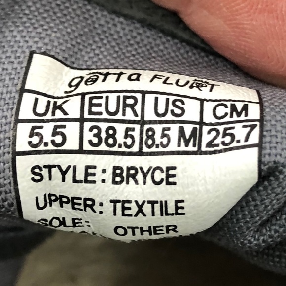 gotta Flurt Flannel Sneakers Size 8.5 - Picture 5 of 5